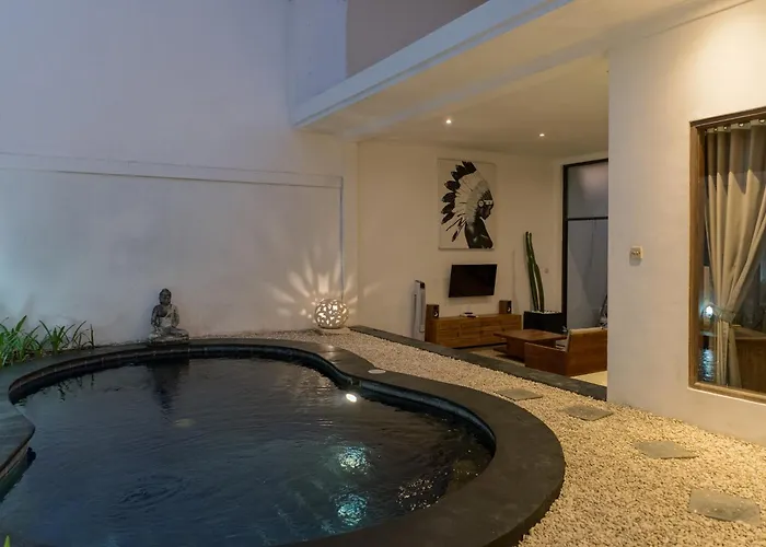 Skyler Villa